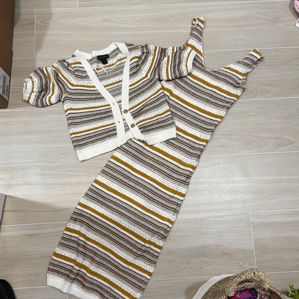 HOUSE OF HARLOW midi sweater dress and cardigan
